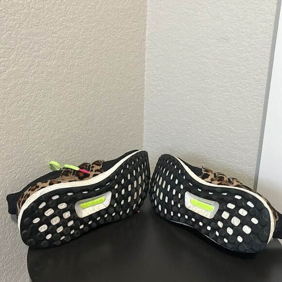 ADIDAS UltraBoost DNA ‘Animal Pack - Leopard’, Mens, Size 9 - Picture 9 of 9